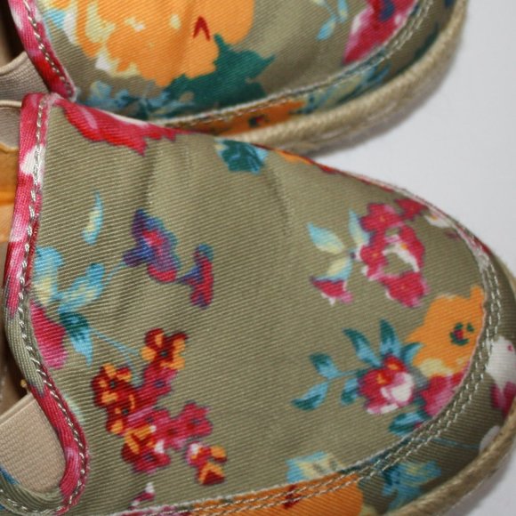 Size 8 Canvas Floral Print Hush Puppies Summer shoes runners Casual Beac… - Picture 4 of 4